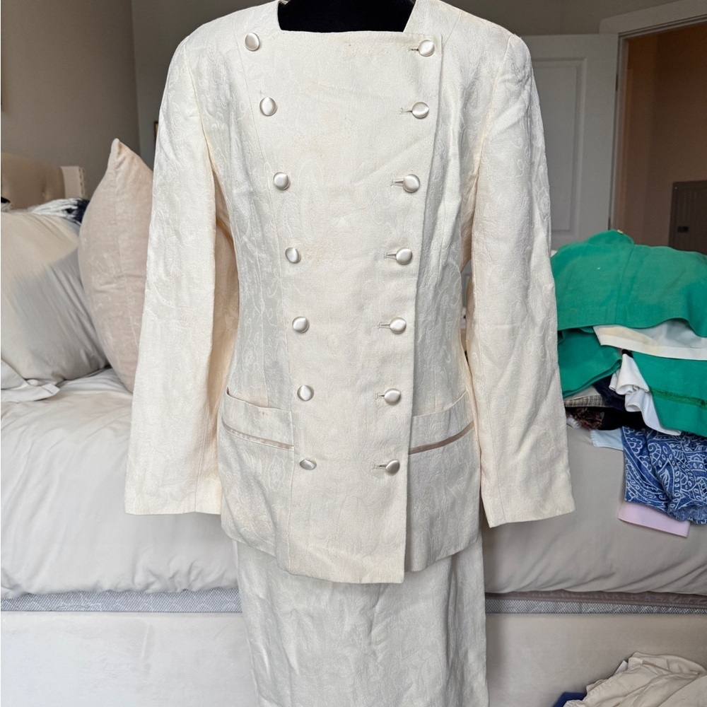 Rickie Freeman for Teri Jon Cream Long Sleeve Set